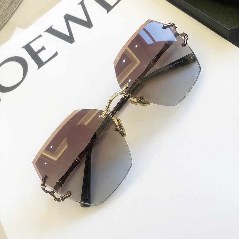 Trendy Women Sunglasses - Belisimo